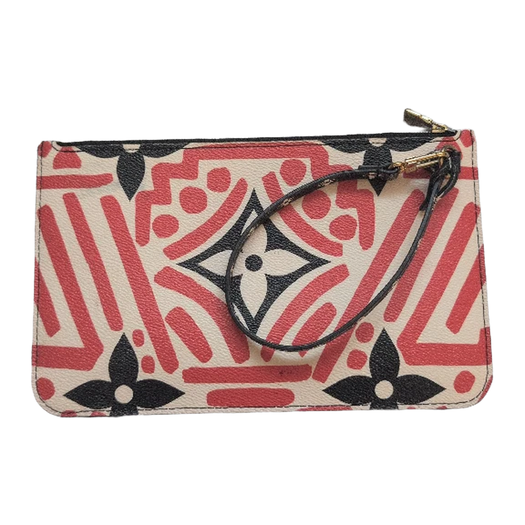 Front of Pre-owned Louis Vuitton Neverfull Pouch Bag showing mark