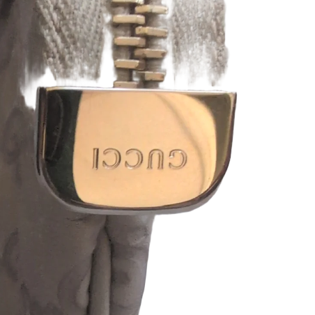 zip gold hardware for Pre-Owned Gucci Beige Leather Pouch Clutch