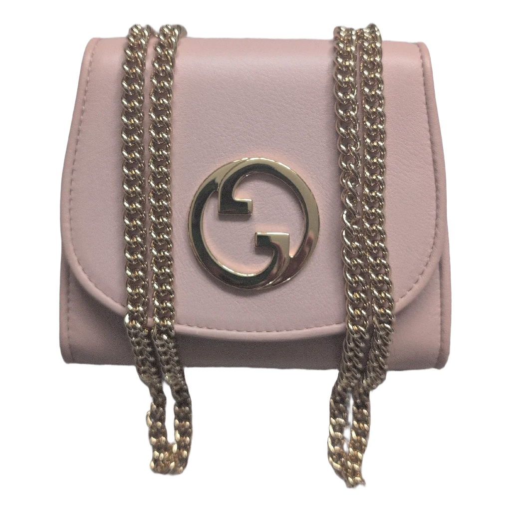 front of Pre-Owned Gucci Blondie Medium Chain Wallet Pink