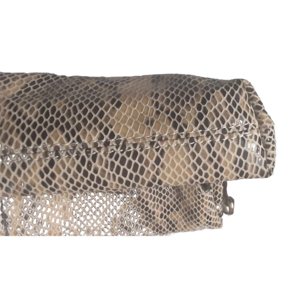 other corner Pre-Owned Gucci Python & Leather Croisette Bamboo Clutch Bag