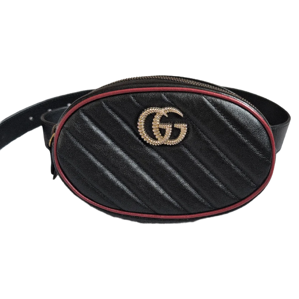 front of Pre-Owned Gucci GG Marmont Matelasse Belt Bag.