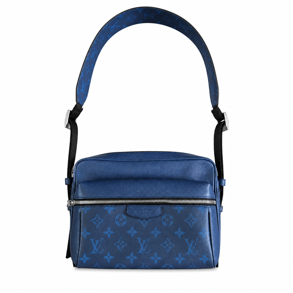 front Louis Vuitton Outdoor Messenger – Blue Taïga Leather Monogram Eclipse Blue