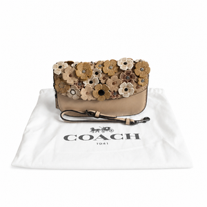 Pre-Owned Coach Courier Wristlet with Floral Appliqué – Glovetanned Leather