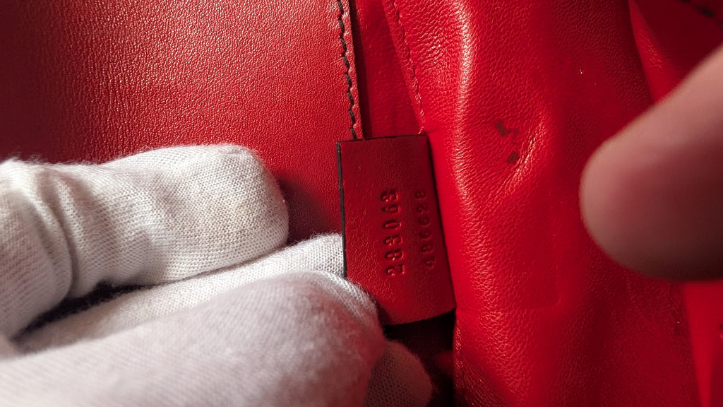 Serial number label for Pre-owned Gucci Red Emily Leather Gold Hardware Handbag Crossbody Bag