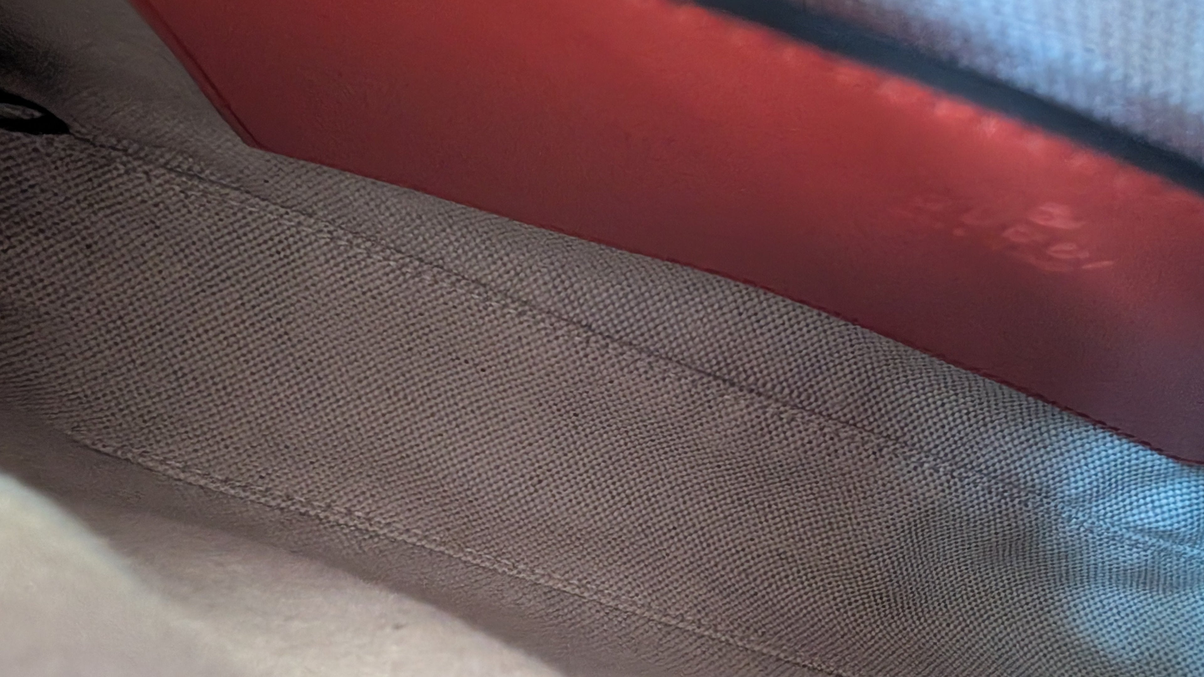 close up of inside of Pre-owned Gucci GG Quilted Matelasse Leather Mini Shoulder Bag In Orange