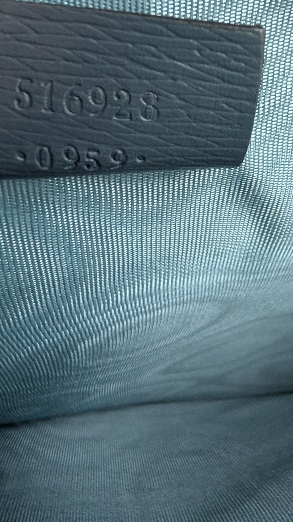 close up of serial number for Pre-owned Gucci Garden Leather Cat Head Clutch