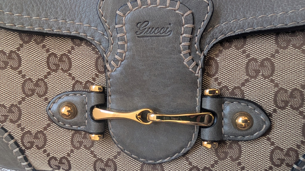 hard ware horsit gold Pre-owned Gucci Pelham Monogram Canvas Clutch