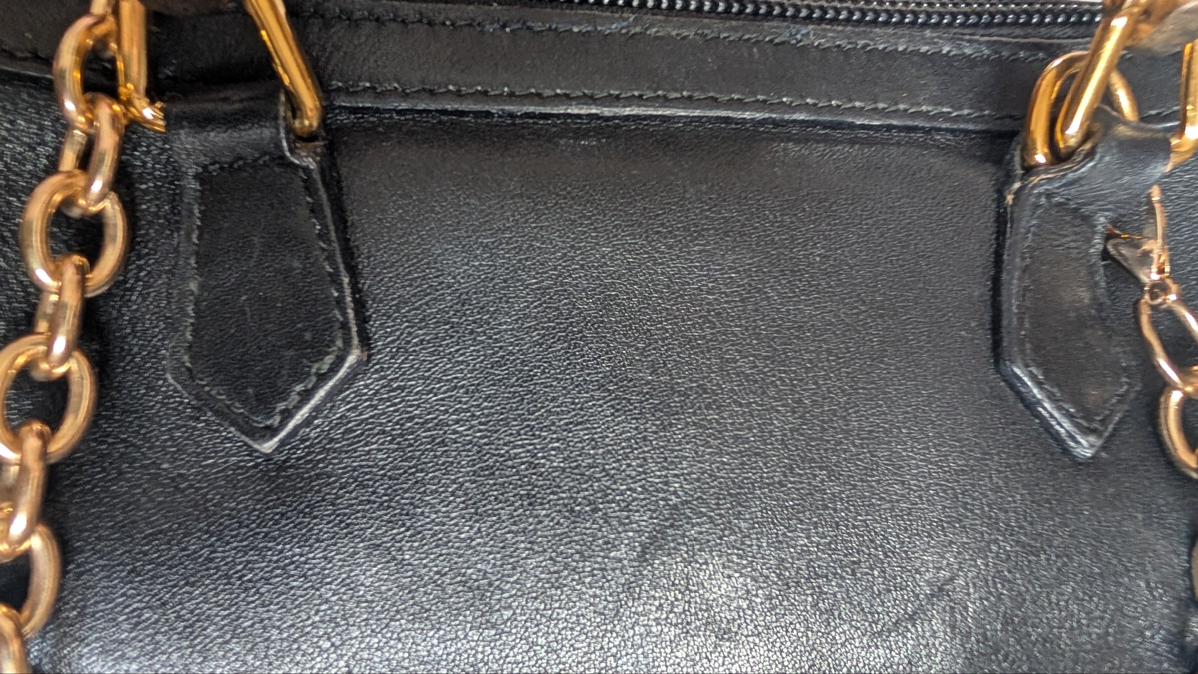 close up of handle connections GUCCI Bamboo Mini Black Leather Bamboo Shoulder Bag 