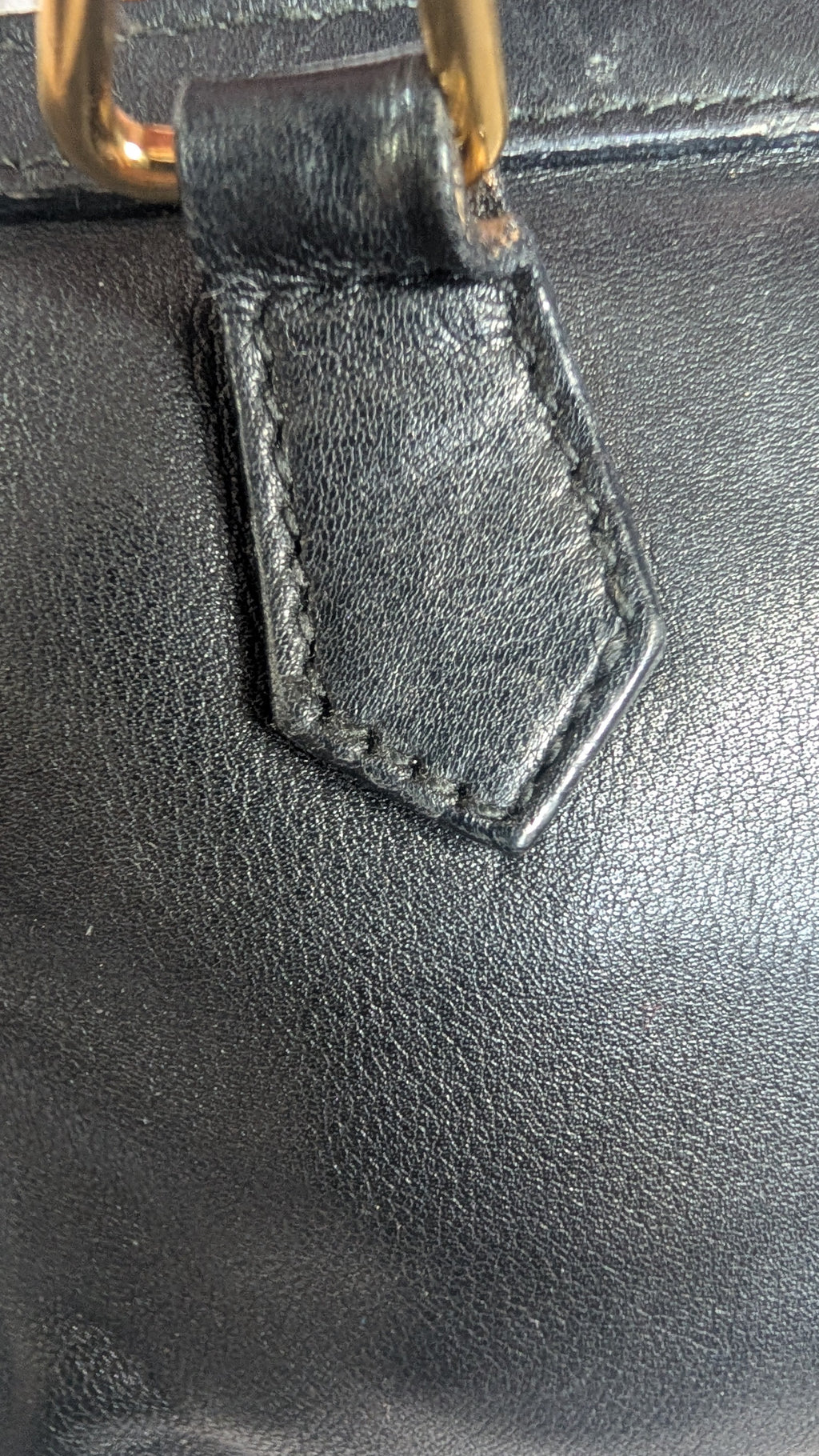 showing handle connextion GUCCI Bamboo Mini Black Leather Bamboo Shoulder Bag 