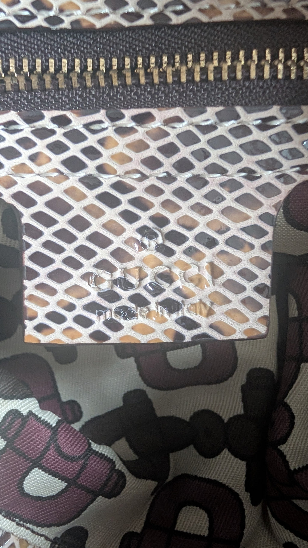 Gucci leather label for Pre-Owned Gucci Python & Leather Croisette Bamboo Clutch Bag
