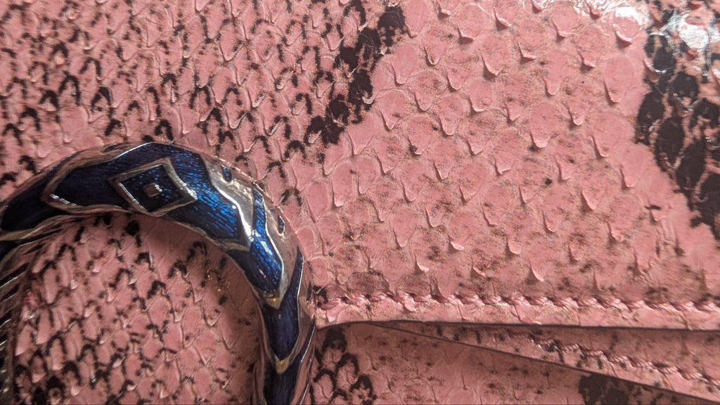more condition Pre-Owned Gucci Dionysus Python Mini Pink Bag