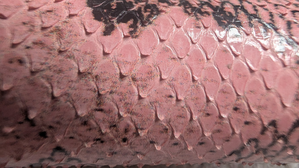 showing the close up of scales Pre-Owned Gucci Dionysus Python Mini Pink Bag