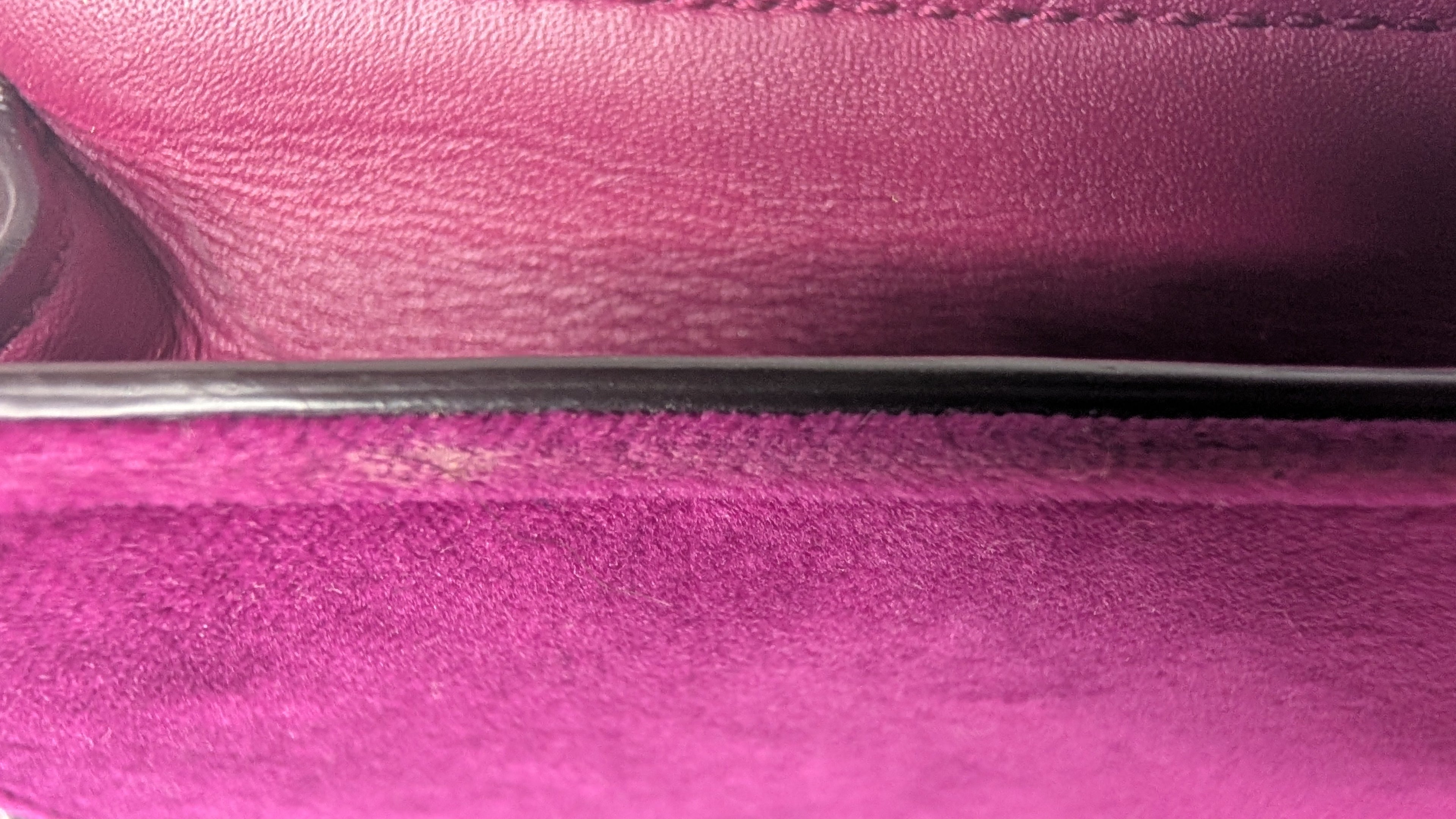 inside condition Pre-Owned Gucci Dionysus Mini Purple Velvet Leather Crossbody Shoulder Bag