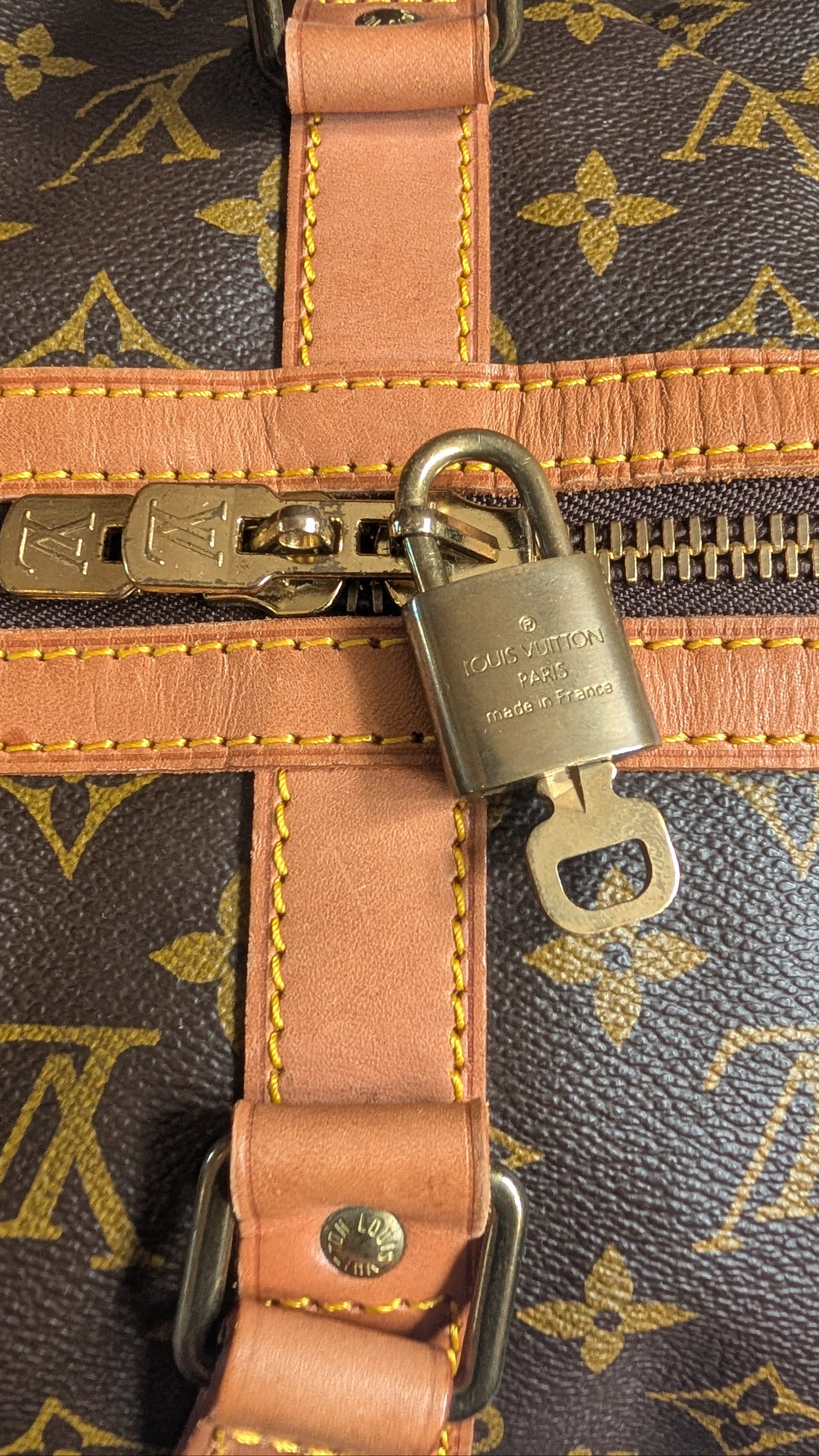 padlock Pre-Owned Louis Vuitton Keepall 45 Sac Souple Model Duffle bag
