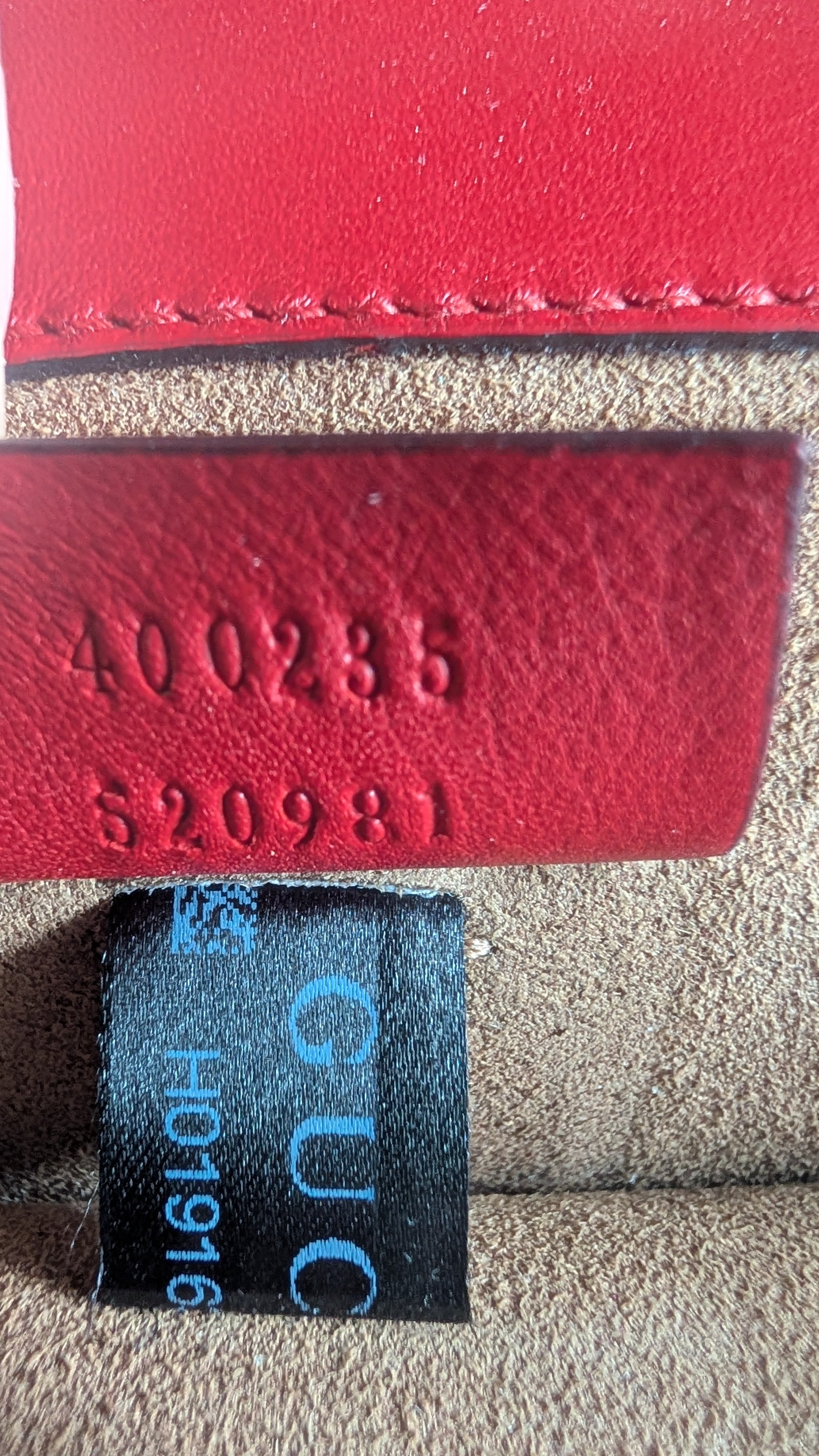 Gucci serial number Pre-Owned Gucci GG Coated Canvas Supreme and Leather Arabesque Medium Dionysus Bag