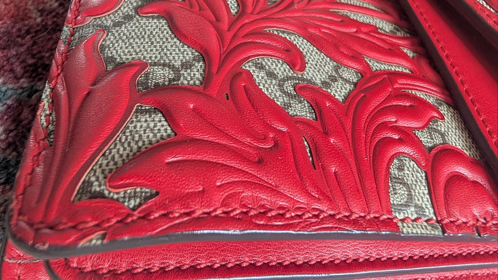 xondition Pre-Owned Gucci GG Coated Canvas Supreme and Leather Arabesque Medium Dionysus Bag