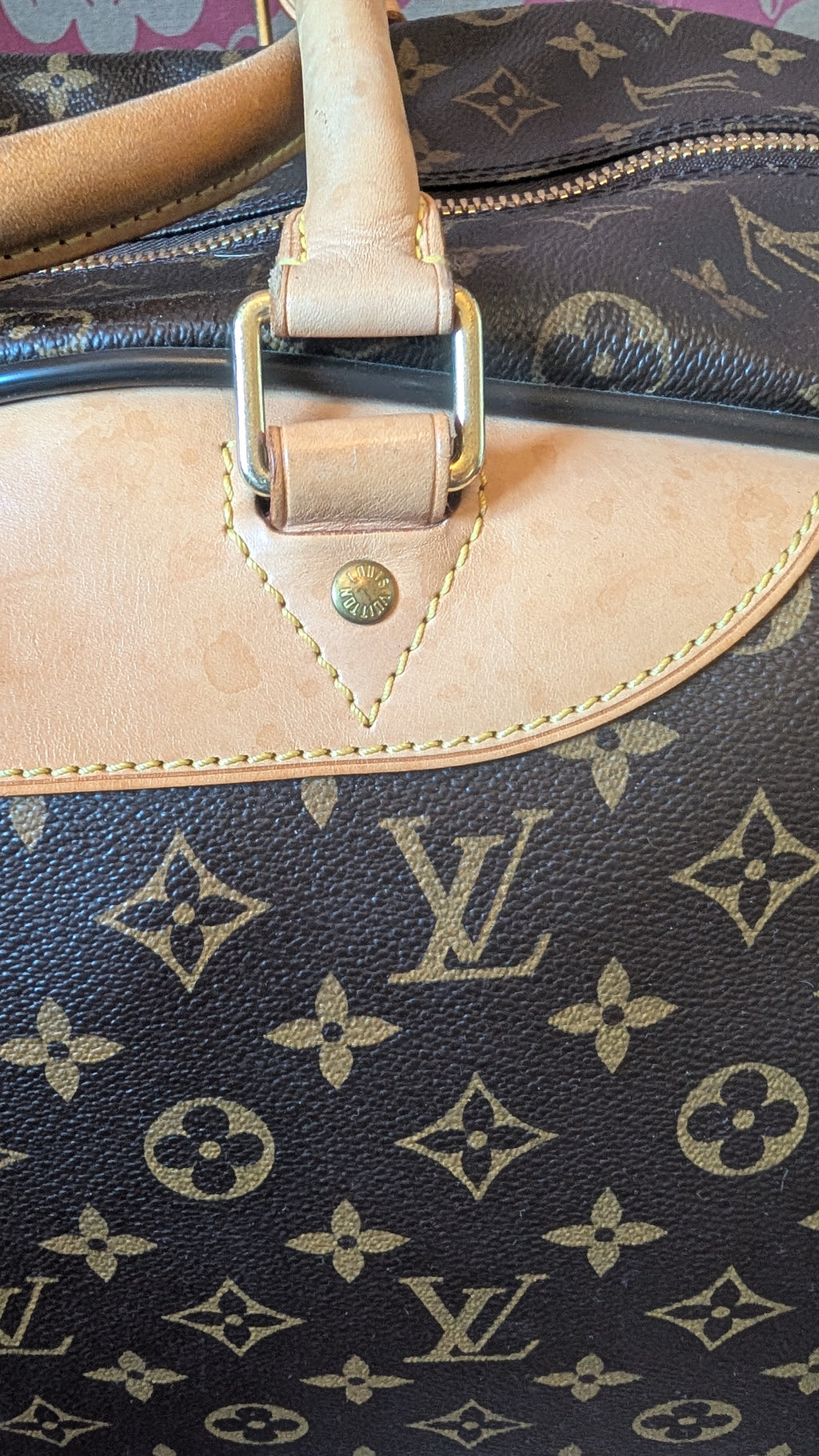 showin condition 1 Pre-Owned Louis Vuitton Monogram Eole 55 Travel Bag Carry Case