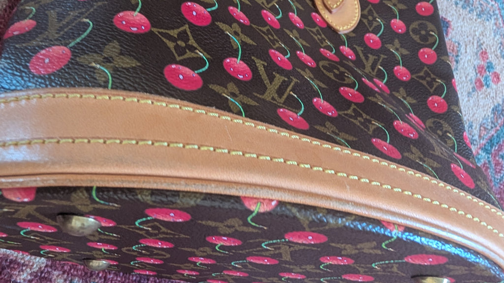 other corner Pre-Owned Louis Vuitton x Takashi Murakami Cerises Bucket  with Pochette – Limited Edition