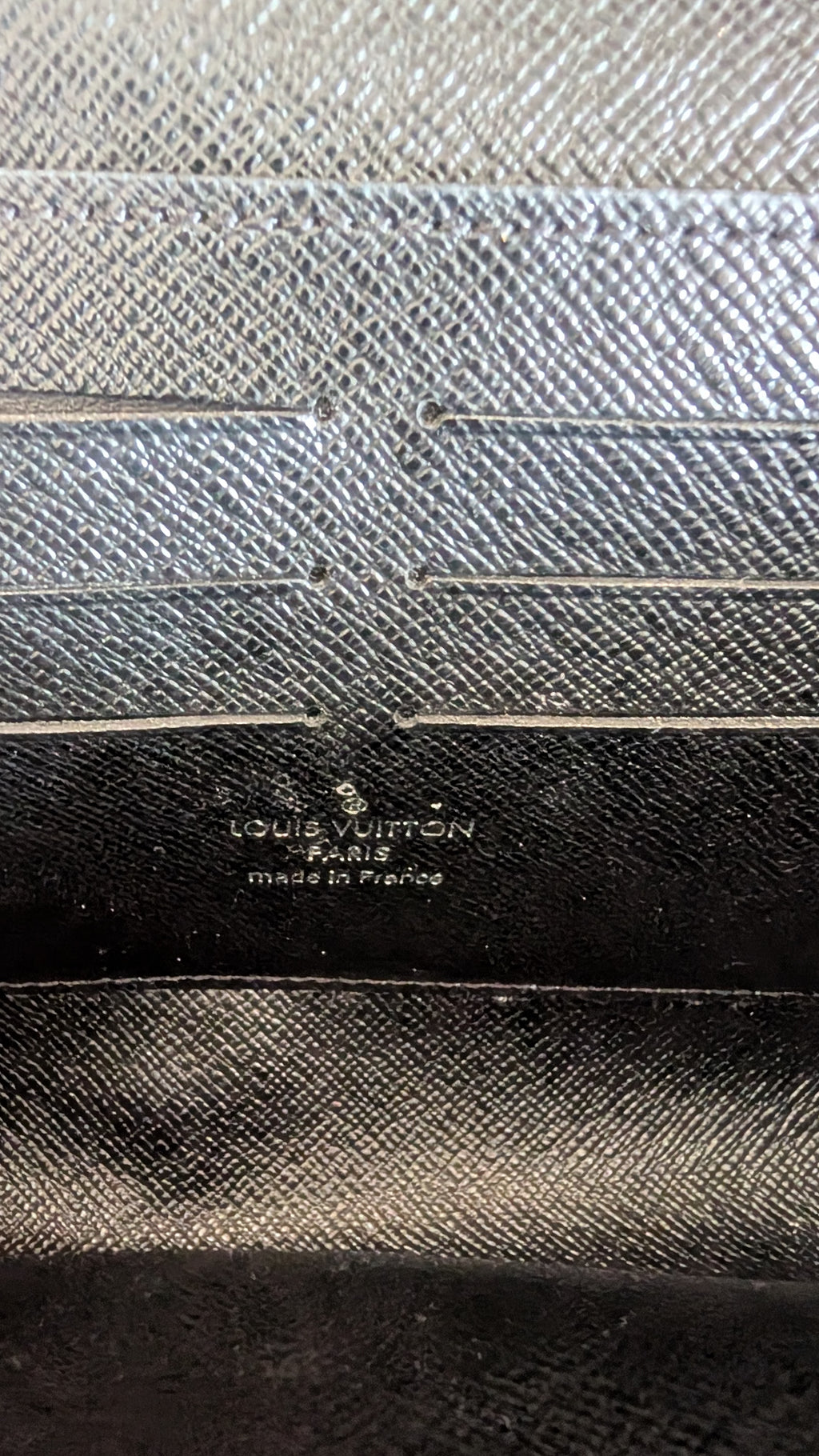 logo Pre-Owned Louis Vuitton Twist Wallet on Chain (WOC) – Epi Leather – Limited Edition Stickers world tour– Full Set