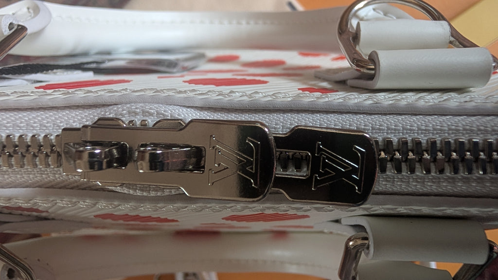 zip Louis Vuitton x Yayoi Kusama Alma BB Shoulder Bag.