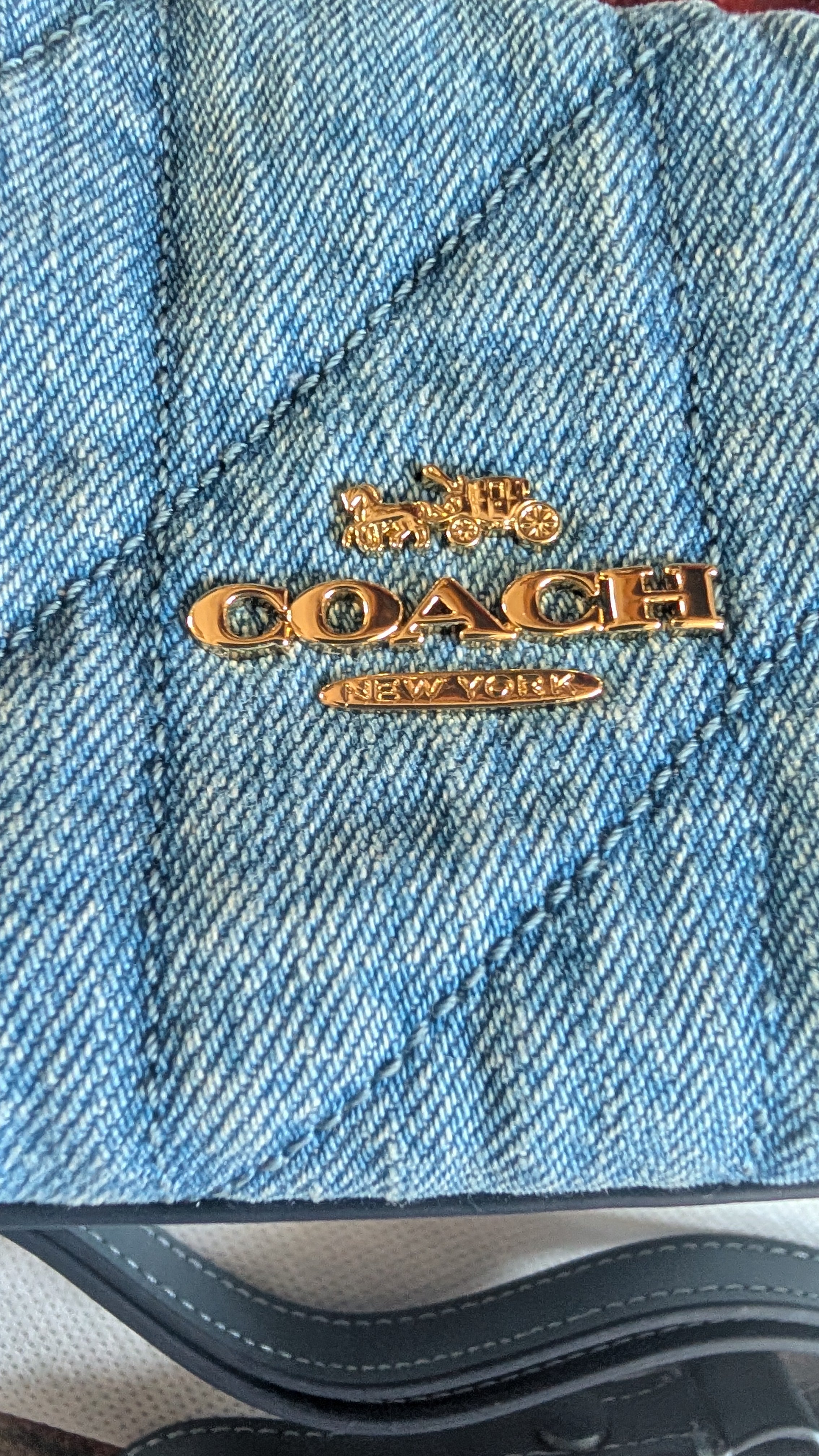 coach hardware Pre-Owned Coach Quilted Denim Convertible Shoulder Bag 