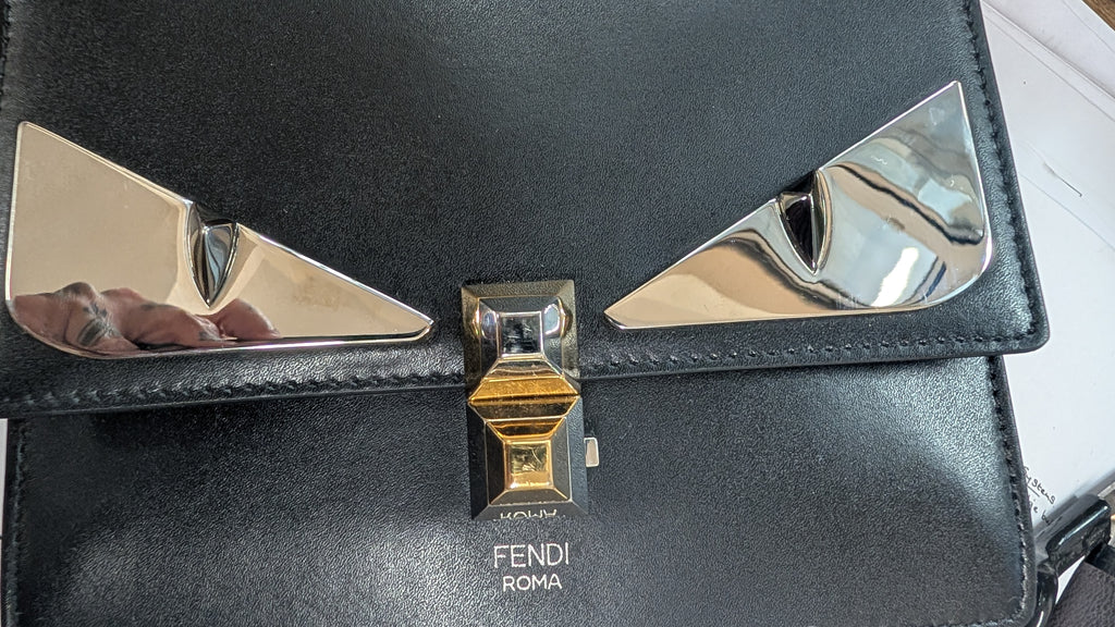 front condition Pre-Owned Fendi Kan I Monster Eyes Black Leather Chain Shoulder Bag