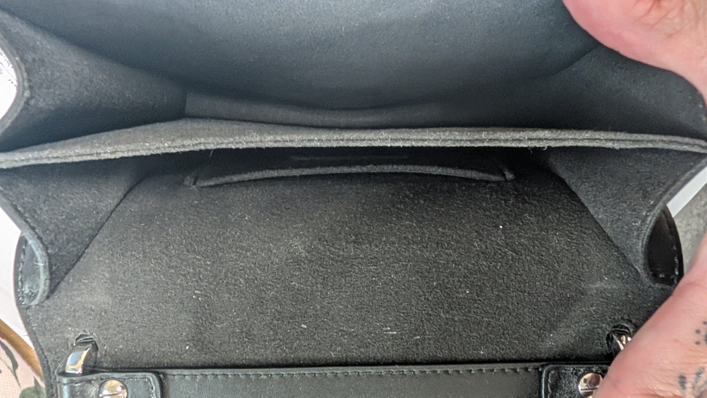OTHER INSIDE IMAGE Pre-Owned Fendi Kan I Monster Eyes Black Leather Chain Shoulder Bag