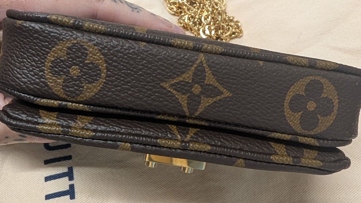 bottom Pre-Owned Louis Vuitton Micro Metis Bag