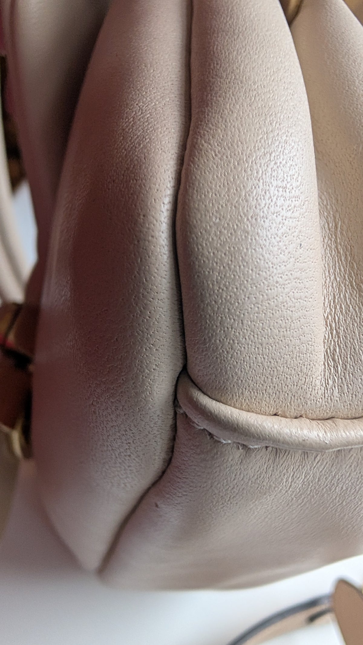 corner condition Pre-Owned Coach Pillow Tabby Shoulder Bag – Cream/Ivory Leather