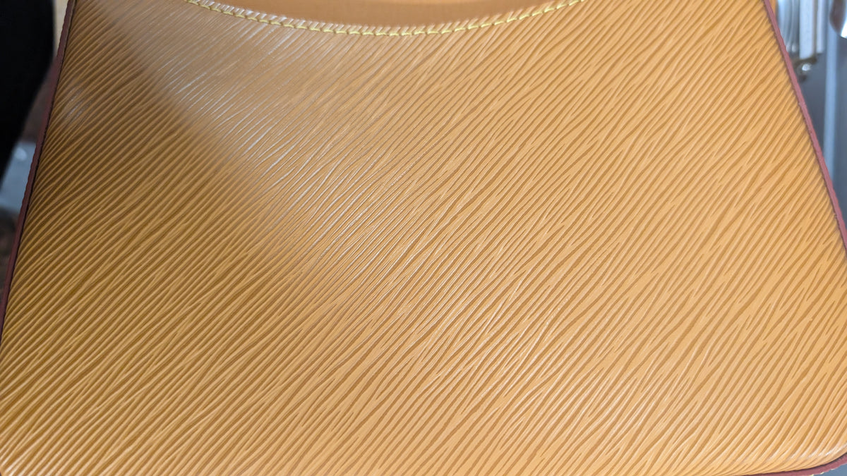 back Pre-Owned Louis Vuitton Marelle Shoulder & Crossbody Bag – Caramel Epi Leather