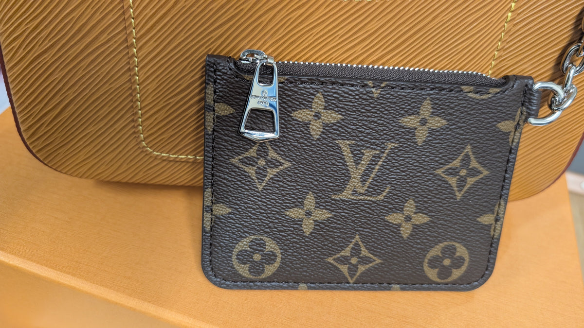 pouch Pre-Owned Louis Vuitton Marelle Shoulder & Crossbody Bag – Caramel Epi Leather