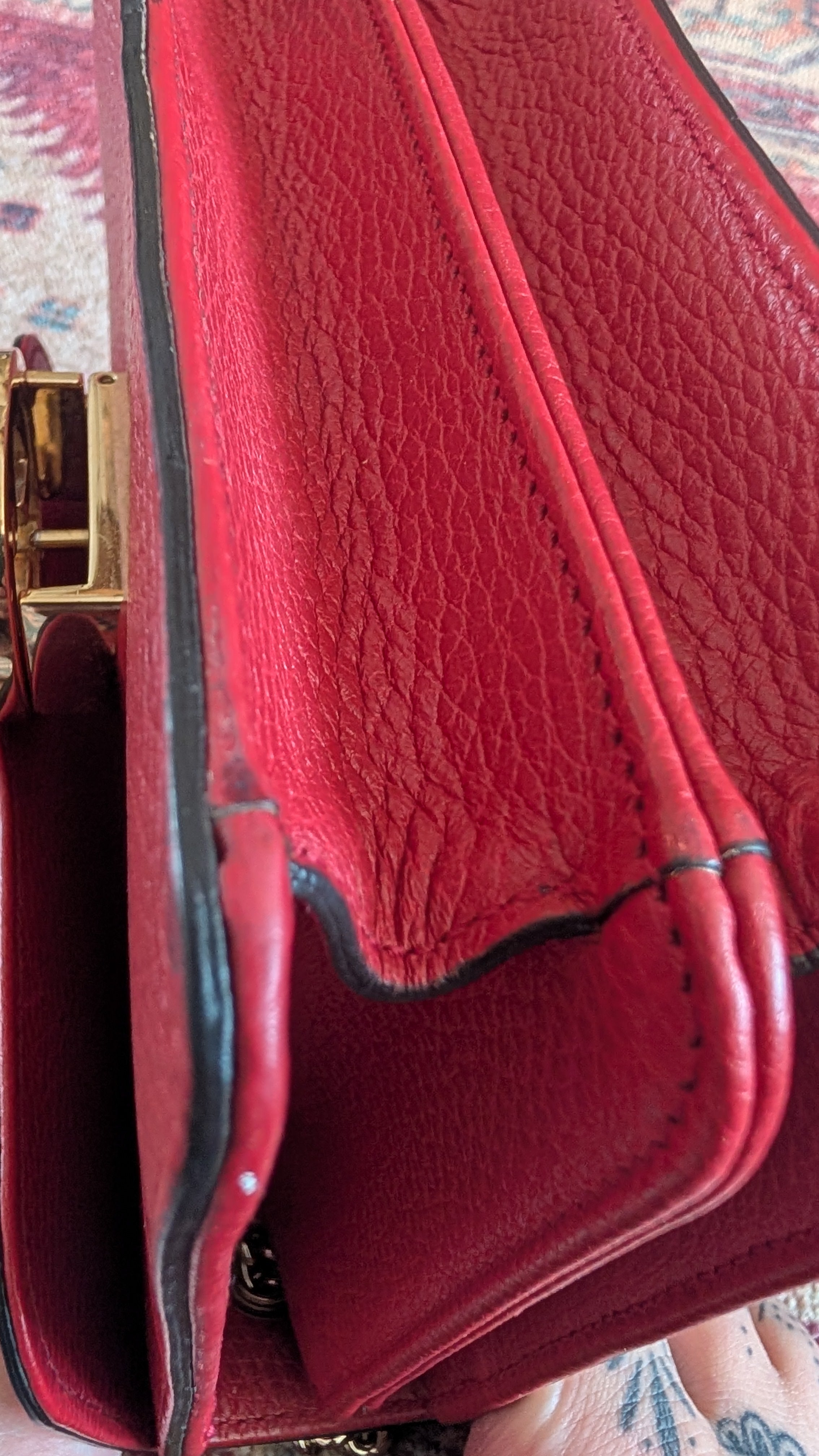 corner 1 of Pre-Owned Red Gucci GG Interlocking Crossbody Bag