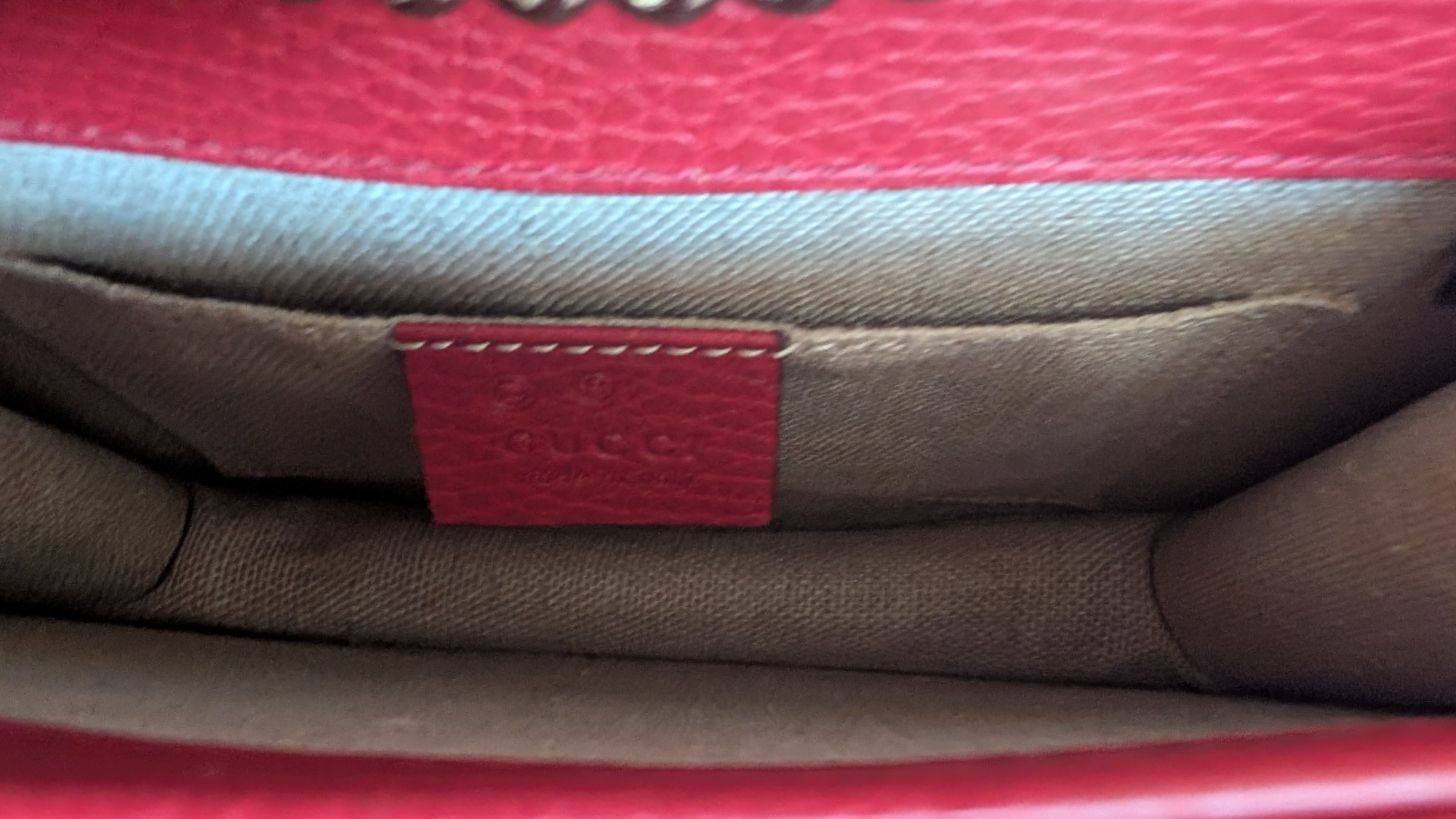 inside leather Pre-Owned Red Gucci GG Interlocking Crossbody Bag